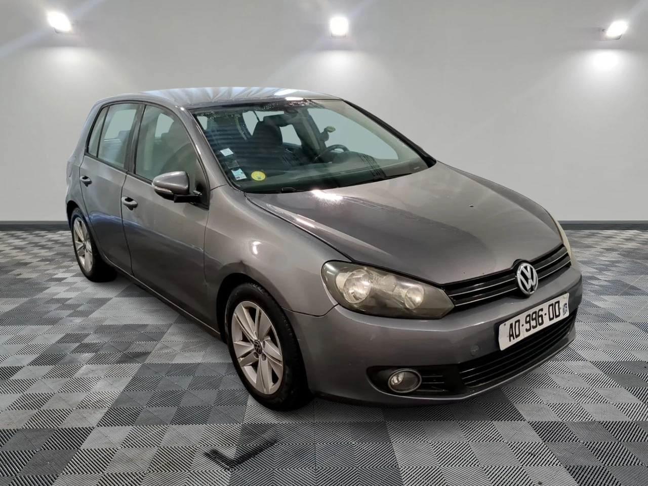 VW Golf GOLF 2.0 TDI 110  CONFORTLINE - изображение 2
