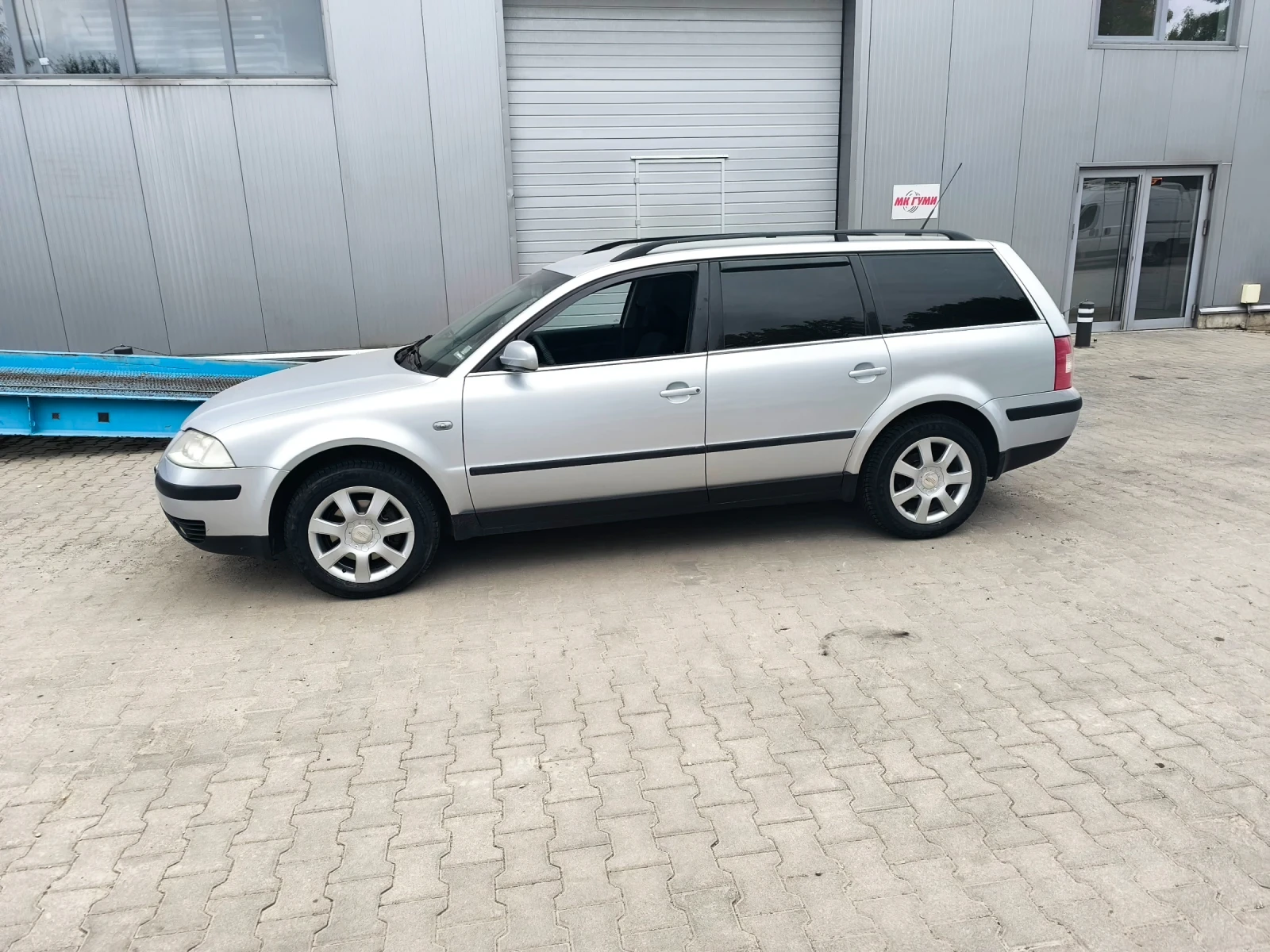 VW Passat 1.8T AWT () | Mobile.bg   11