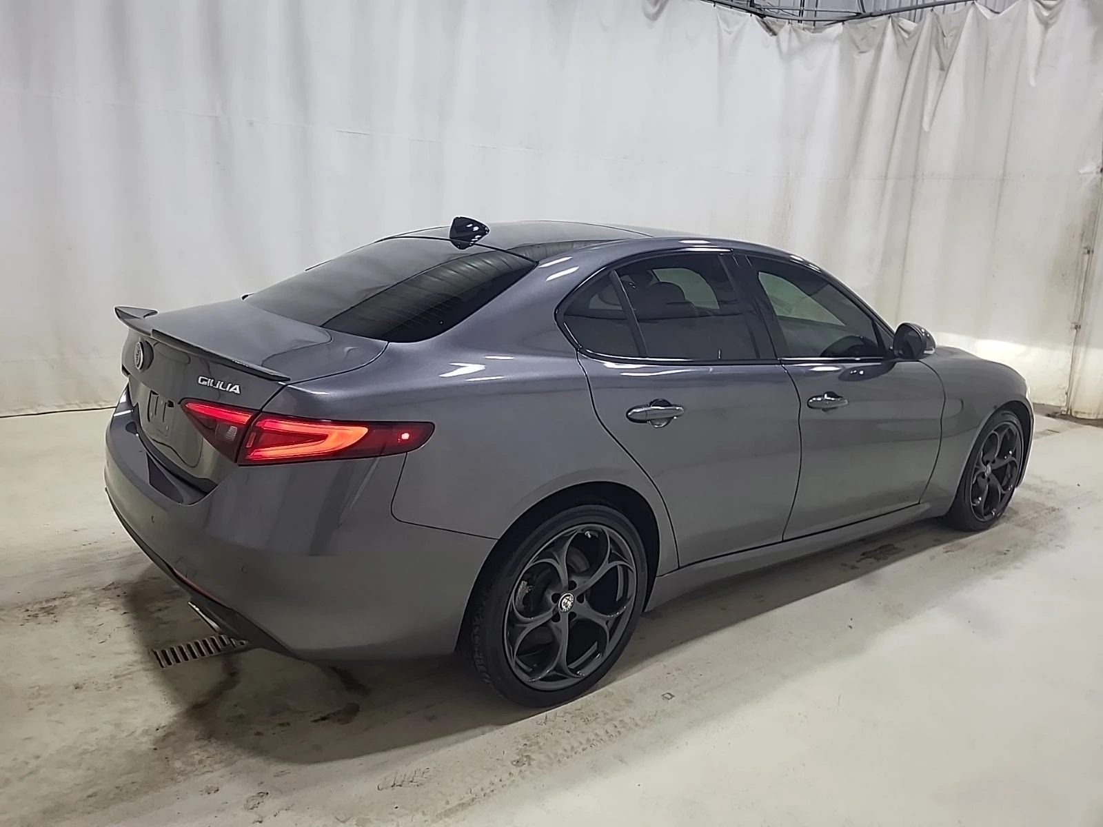 Alfa Romeo Giulia awd CARFAX АВТО КРЕДИТ  - изображение 5