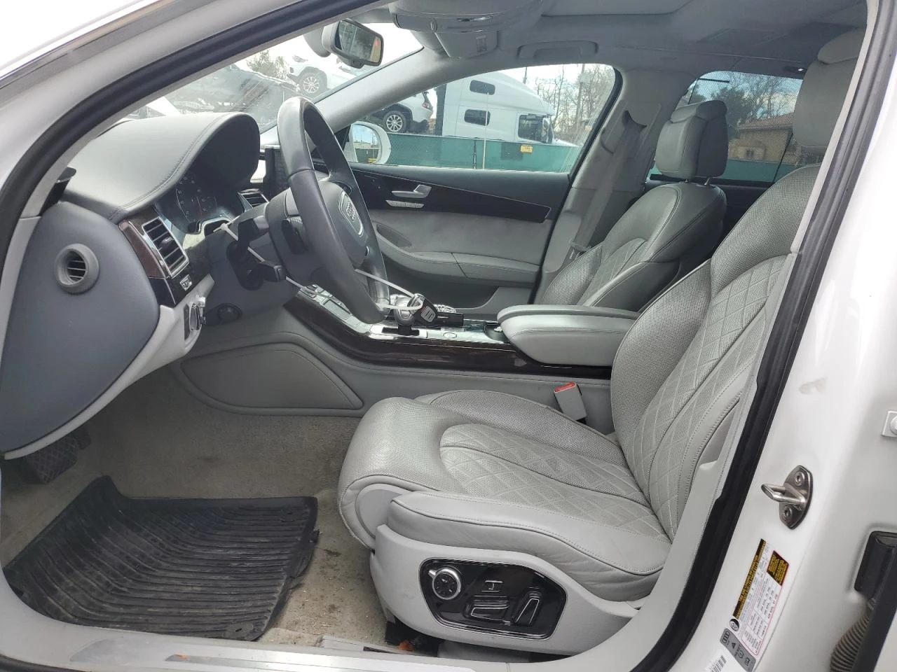 Audi A8 L* BOSE* HEAD-UP* МАСАЖ* 360 КАМЕРИ* ОБДУХВАНЕ - изображение 8