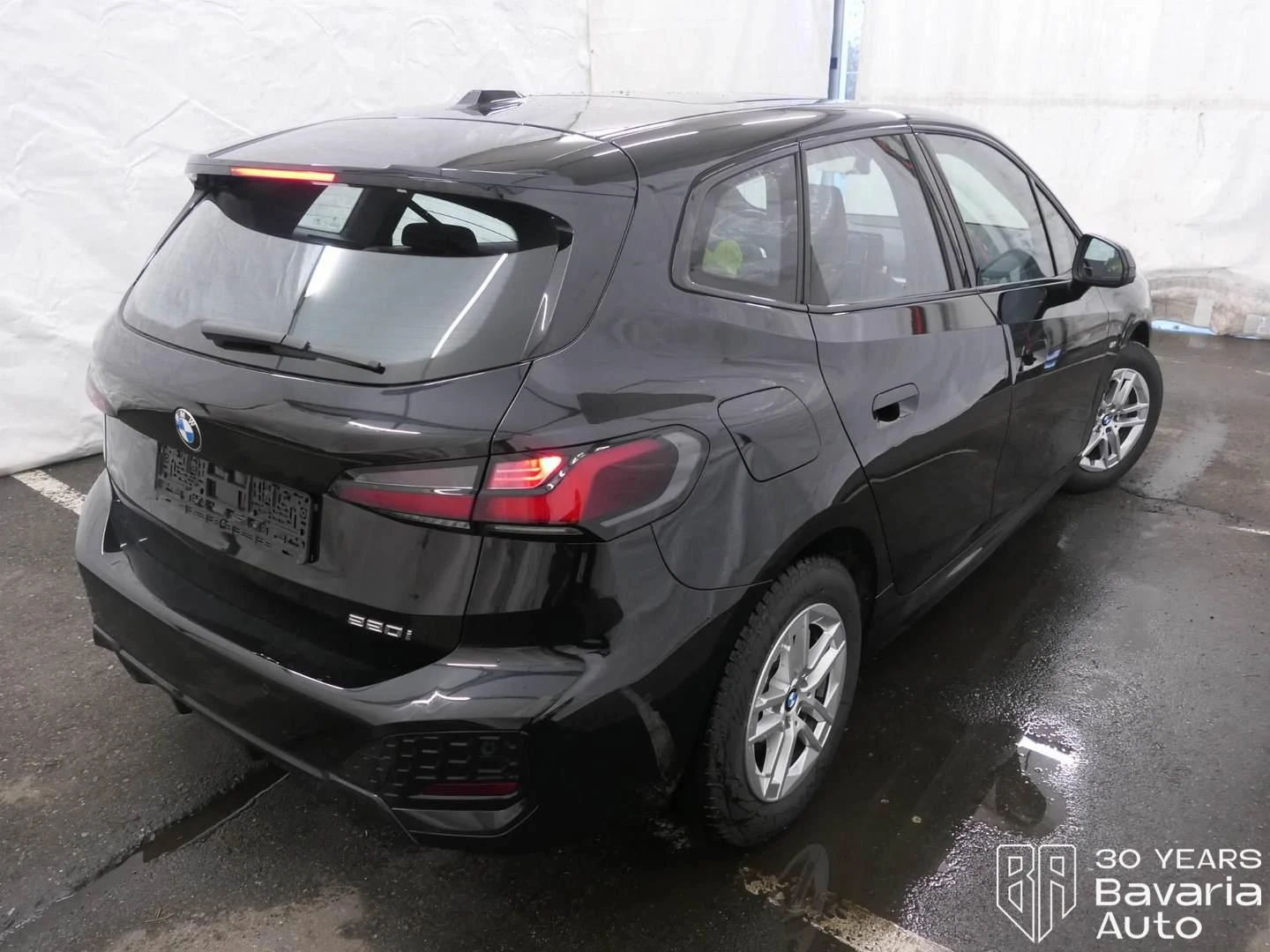 BMW 220 i Active Tourer M Sport Paket Steptronic - изображение 3