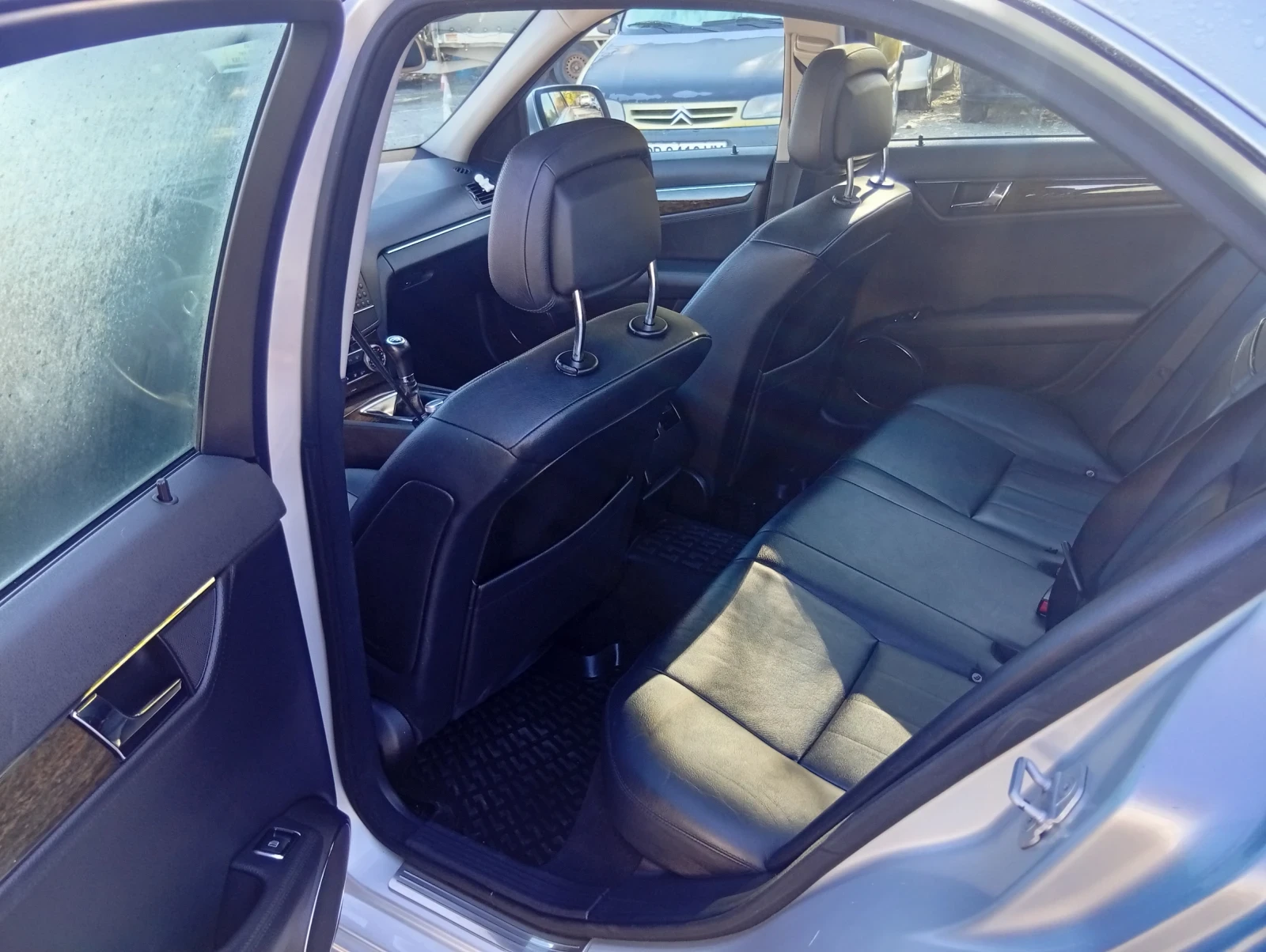 Mercedes-Benz C 220  - изображение 10