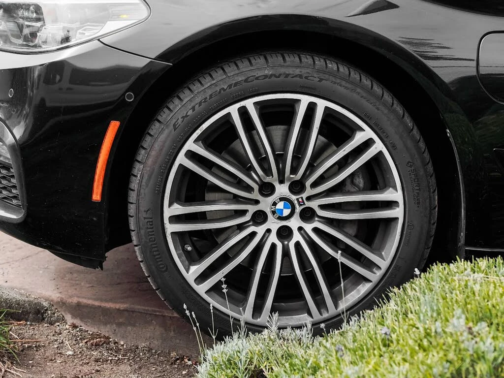 BMW 530E * Harmon&Kardon* * HeadUp* AвтоКредит* (ЦЕНА ДО БГ - изображение 6