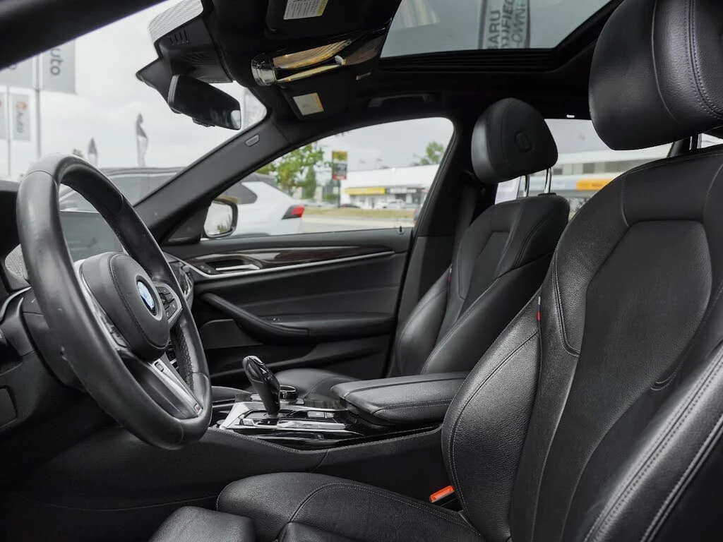 BMW 530E * Harmon&Kardon* * HeadUp* AвтоКредит* (ЦЕНА ДО БГ - изображение 7