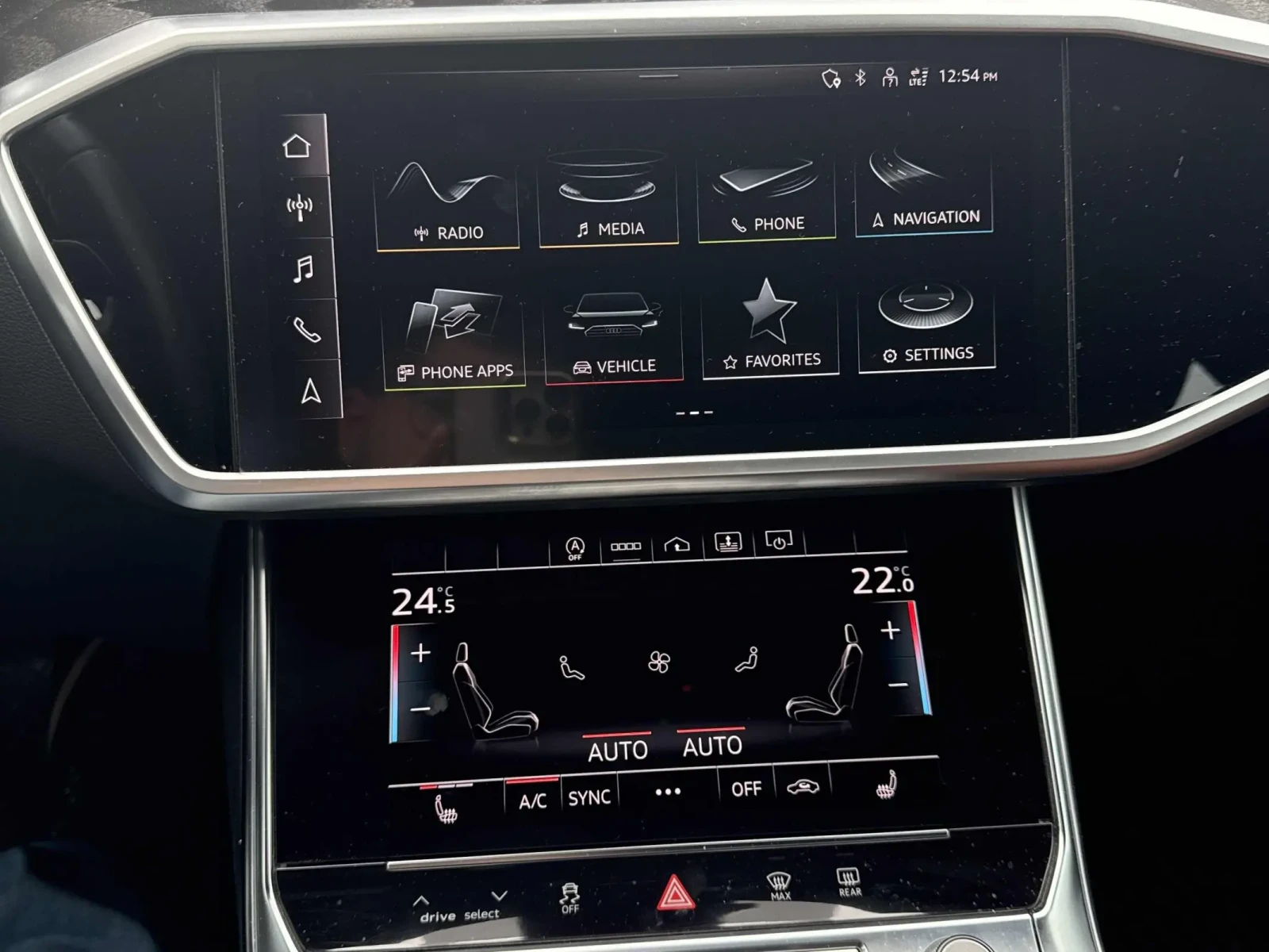 Audi A6 Progressiv * * CARFAX * * АВТО КРЕДИТ * * , снимка 11 - Автомобили и джипове - 54336567