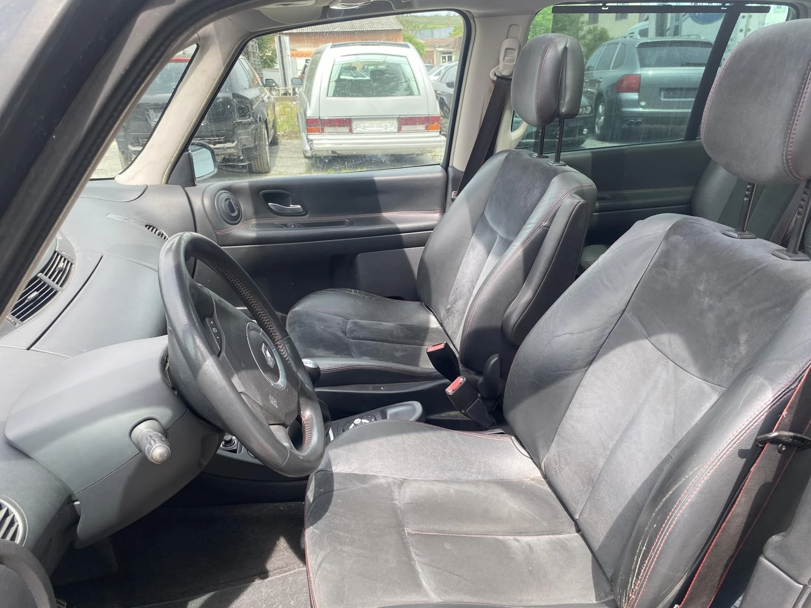 Renault Grand espace, снимка 6 - Автомобили и джипове - 54470511
