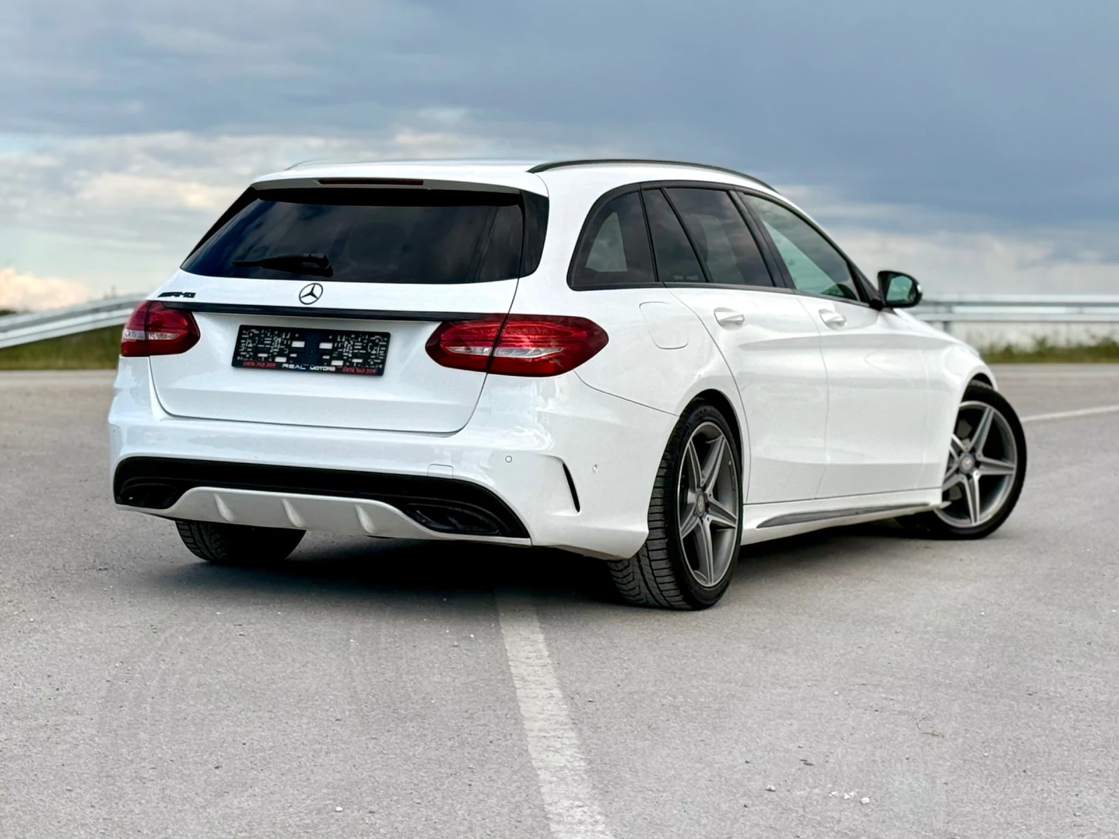 Mercedes-Benz C 220 AMG PACK ТОП състояние, снимка 5 - Автомобили и джипове - 54577015