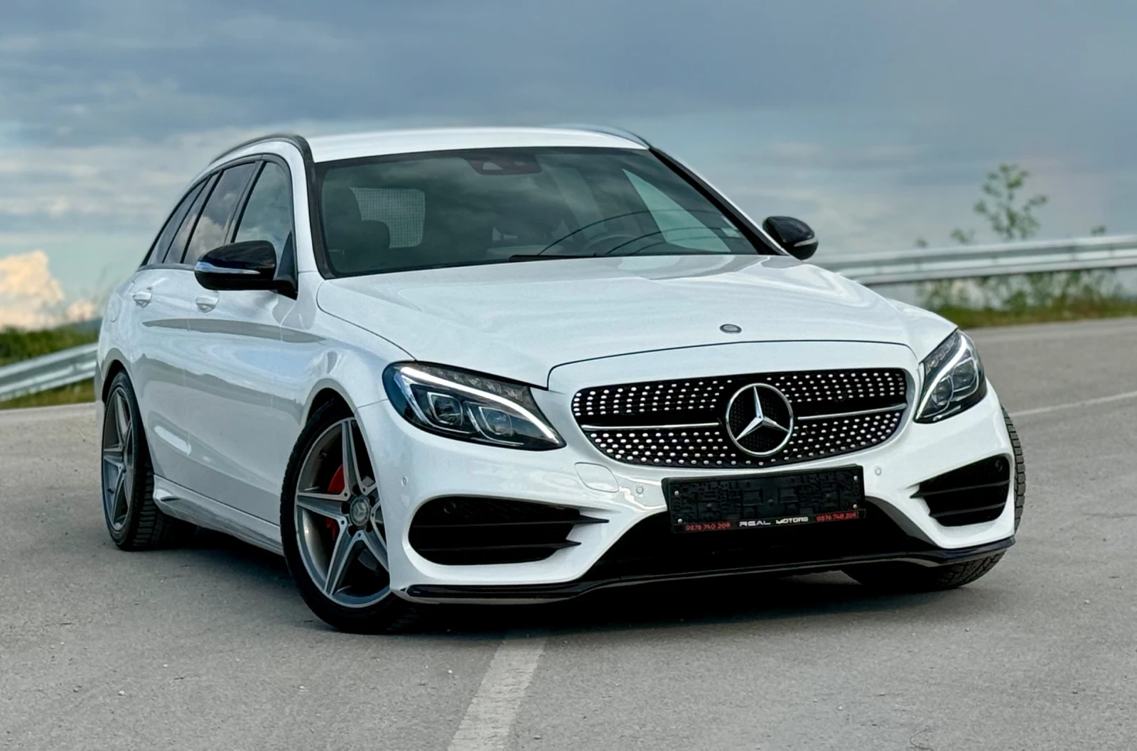 Mercedes-Benz C 220 AMG PACK ТОП състояние, снимка 3 - Автомобили и джипове - 54577015