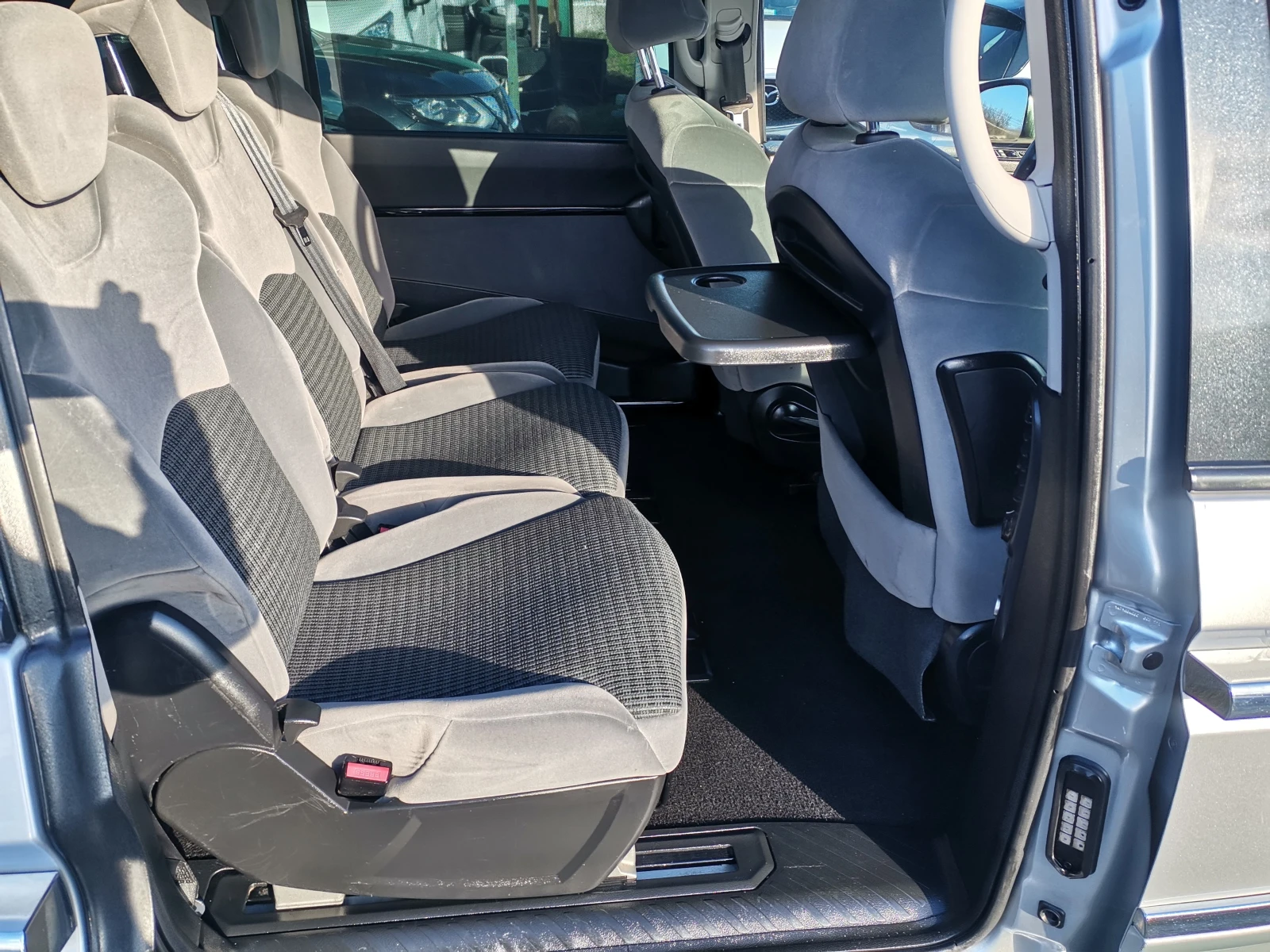 Citroen C8 2.0 HDI, снимка 10 - Автомобили и джипове - 55081196