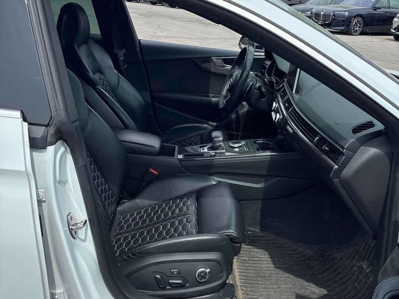 Audi Rs5 quattro / 360 / DIS / B&O / АВТОКРЕДИТ , снимка 17 - Автомобили и джипове - 54817788