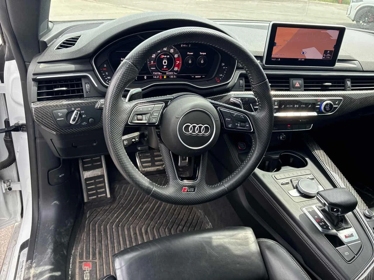 Audi Rs5 quattro / 360 / DIS / B&O / АВТОКРЕДИТ , снимка 13 - Автомобили и джипове - 54817788