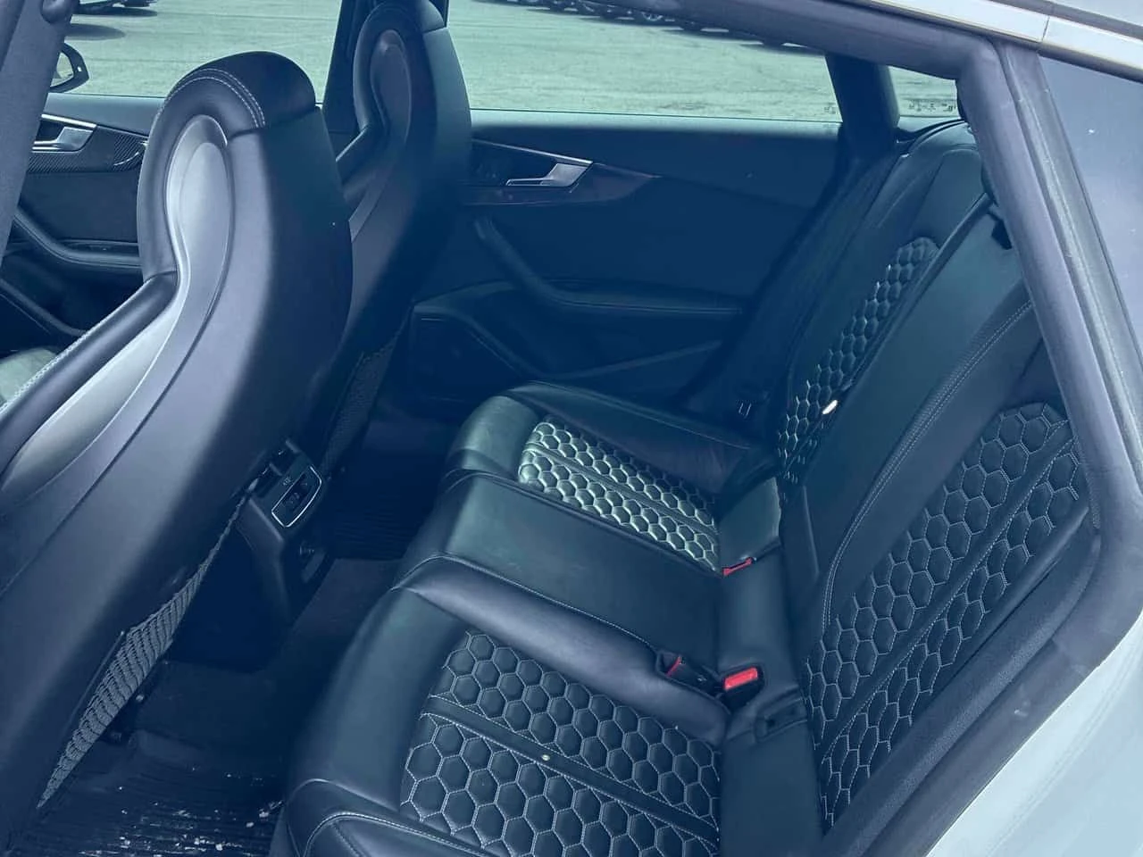 Audi Rs5 quattro / 360 / DIS / B&O / АВТОКРЕДИТ , снимка 15 - Автомобили и джипове - 54817788