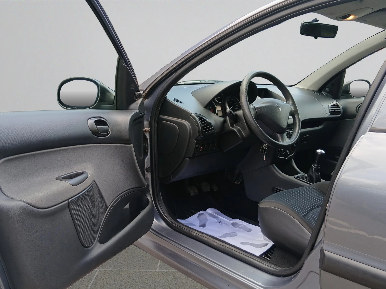 Peugeot 206 206+ URBAN 1.4E/75, 5p, снимка 9 - Автомобили и джипове - 55023028