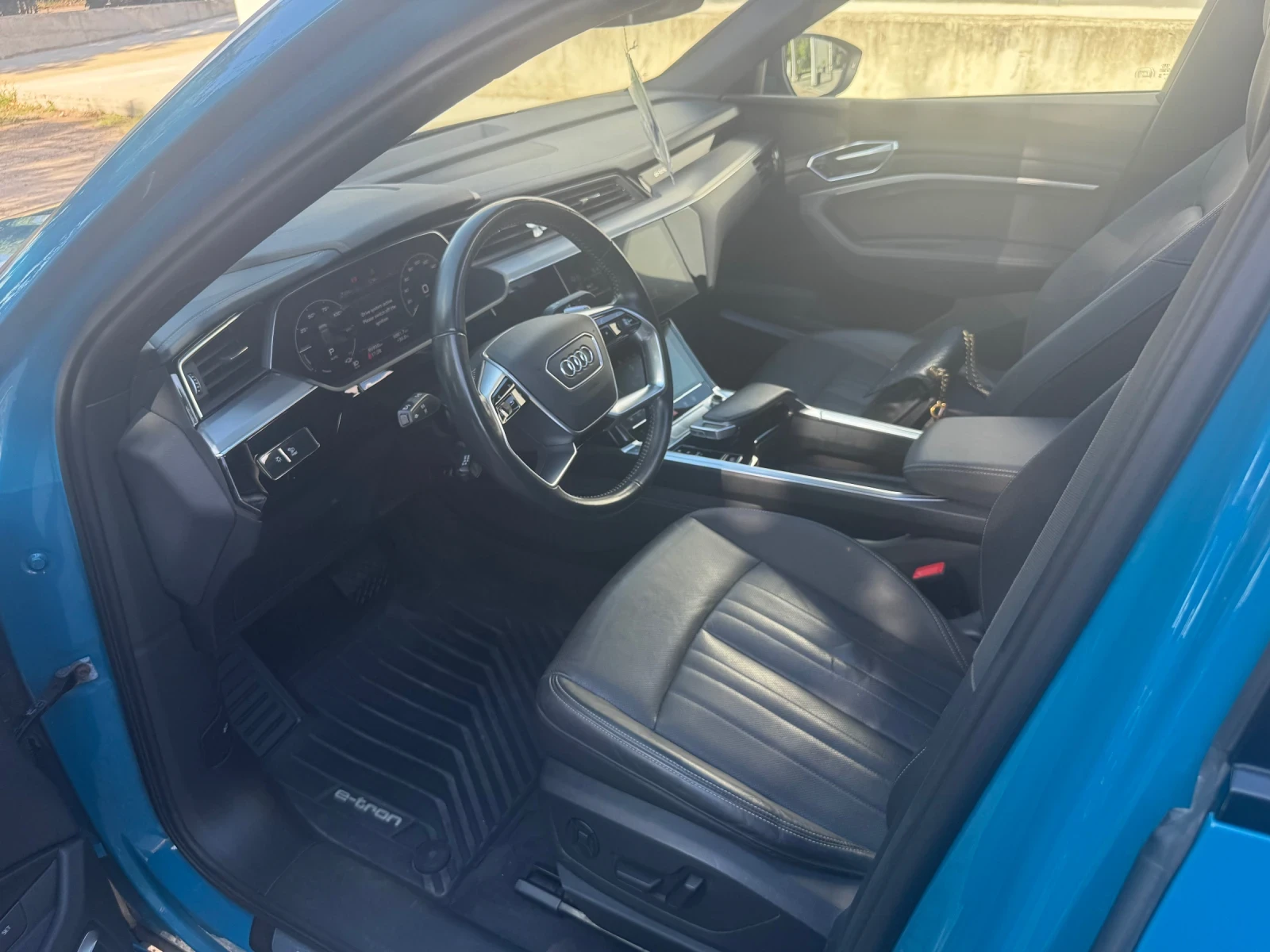 Audi E-Tron 95kWh* B&O* 360* DIS* Sportback S-Line 100% SOH, снимка 9 - Автомобили и джипове - 55286965