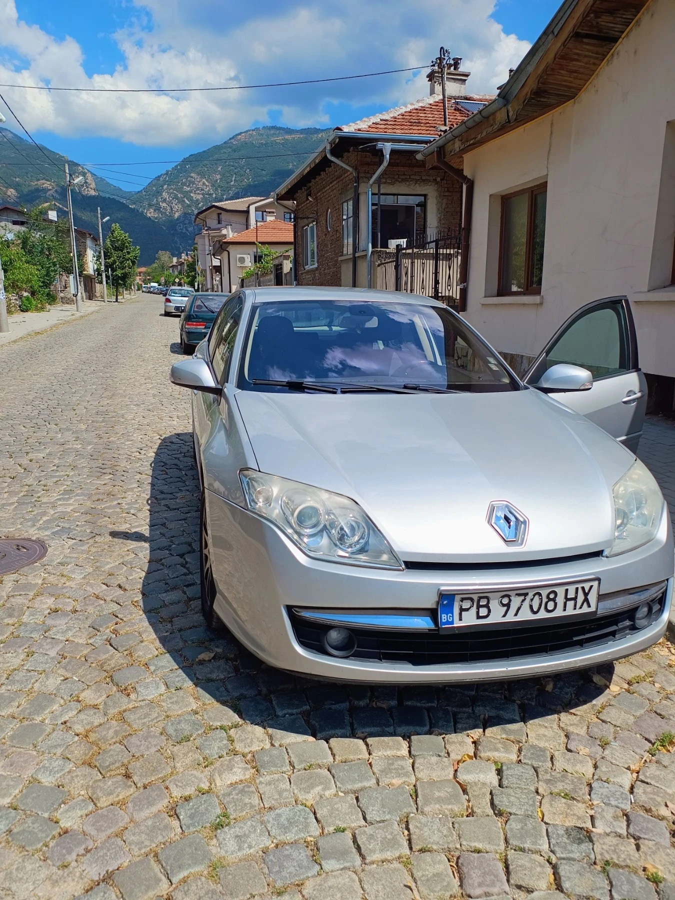 Renault Laguna, снимка 2 - Автомобили и джипове - 55618349