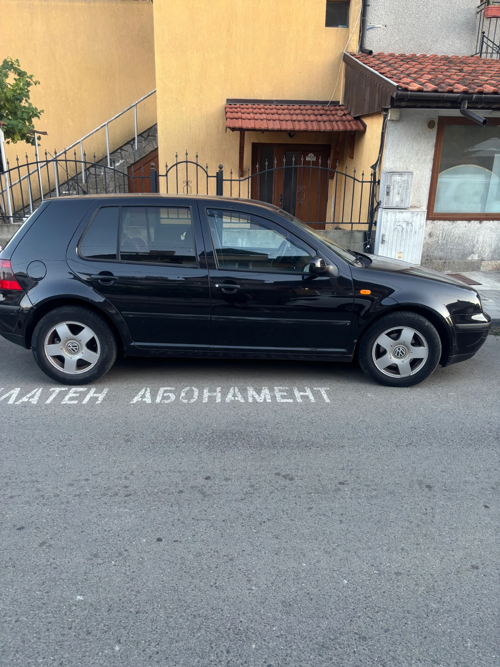 VW Golf, снимка 10 - Автомобили и джипове - 55683340