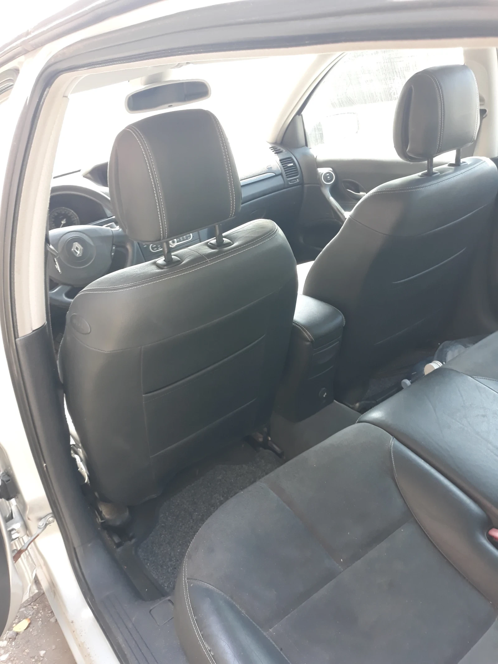 Renault Laguna, снимка 12 - Автомобили и джипове - 55770254