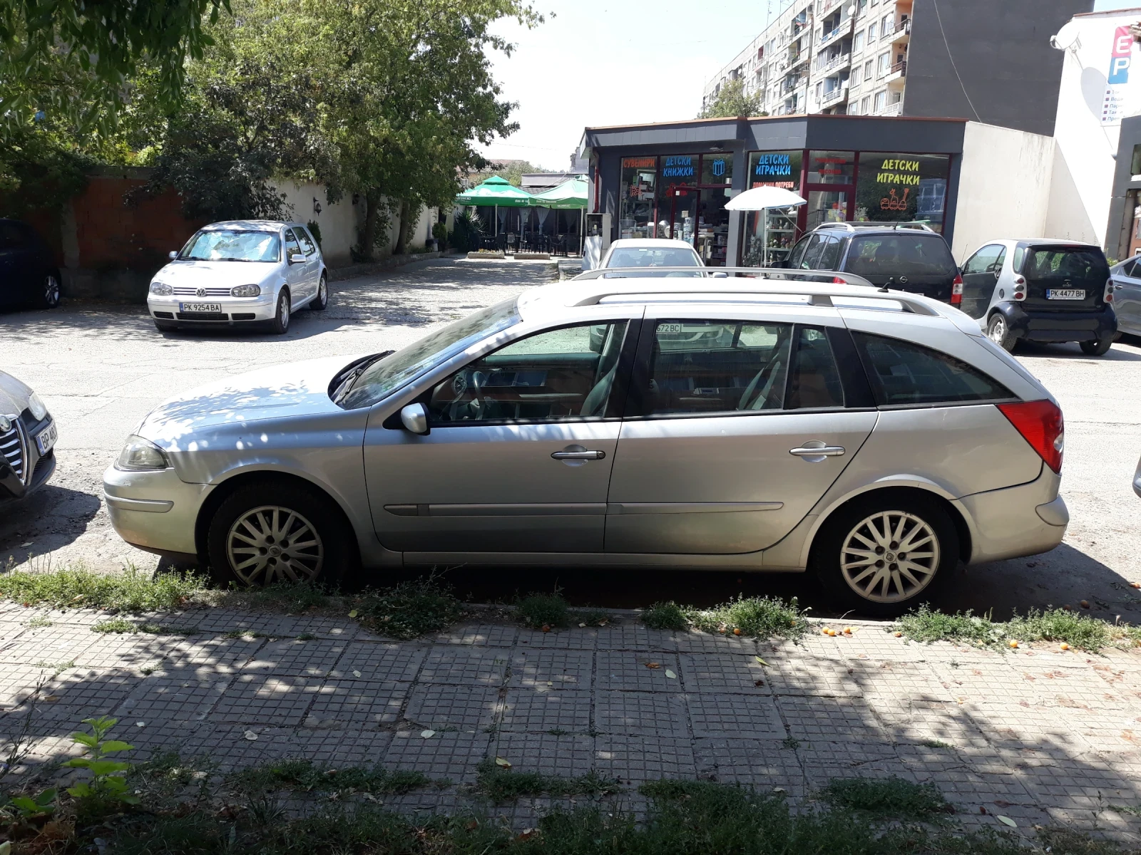 Renault Laguna, снимка 2 - Автомобили и джипове - 55770254