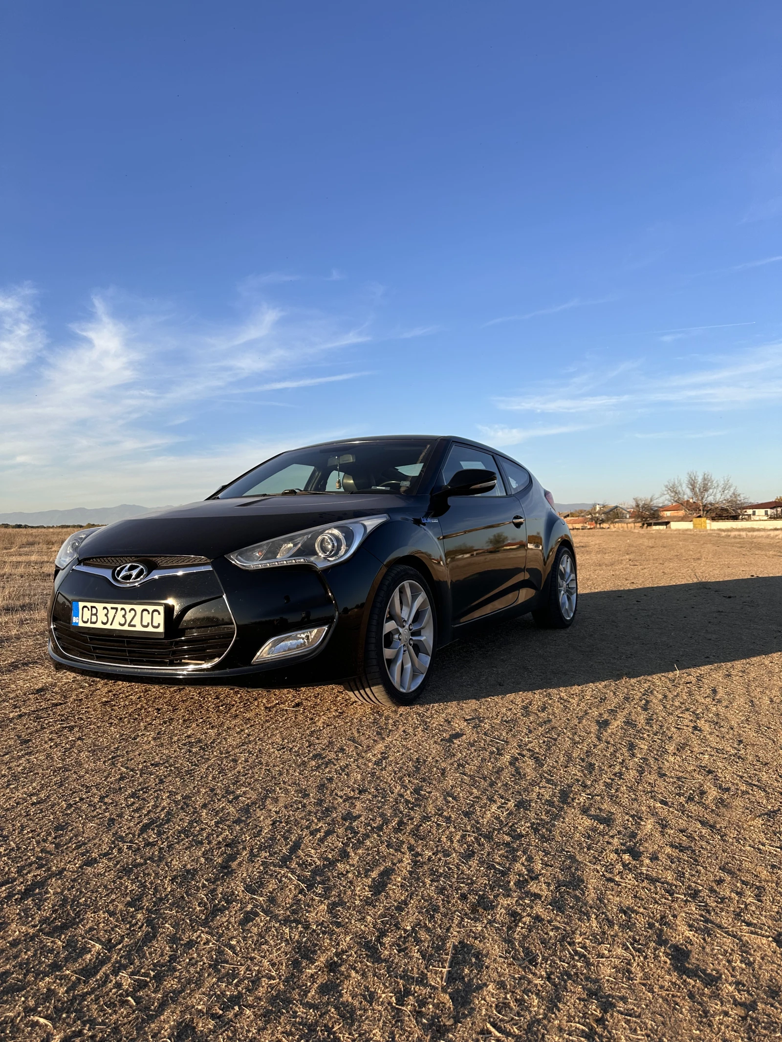 Hyundai Veloster  1.6GDi 140HP KEYLESS/ПОДГРЕВ/КАМЕРА/ОБСЛУЖЕН