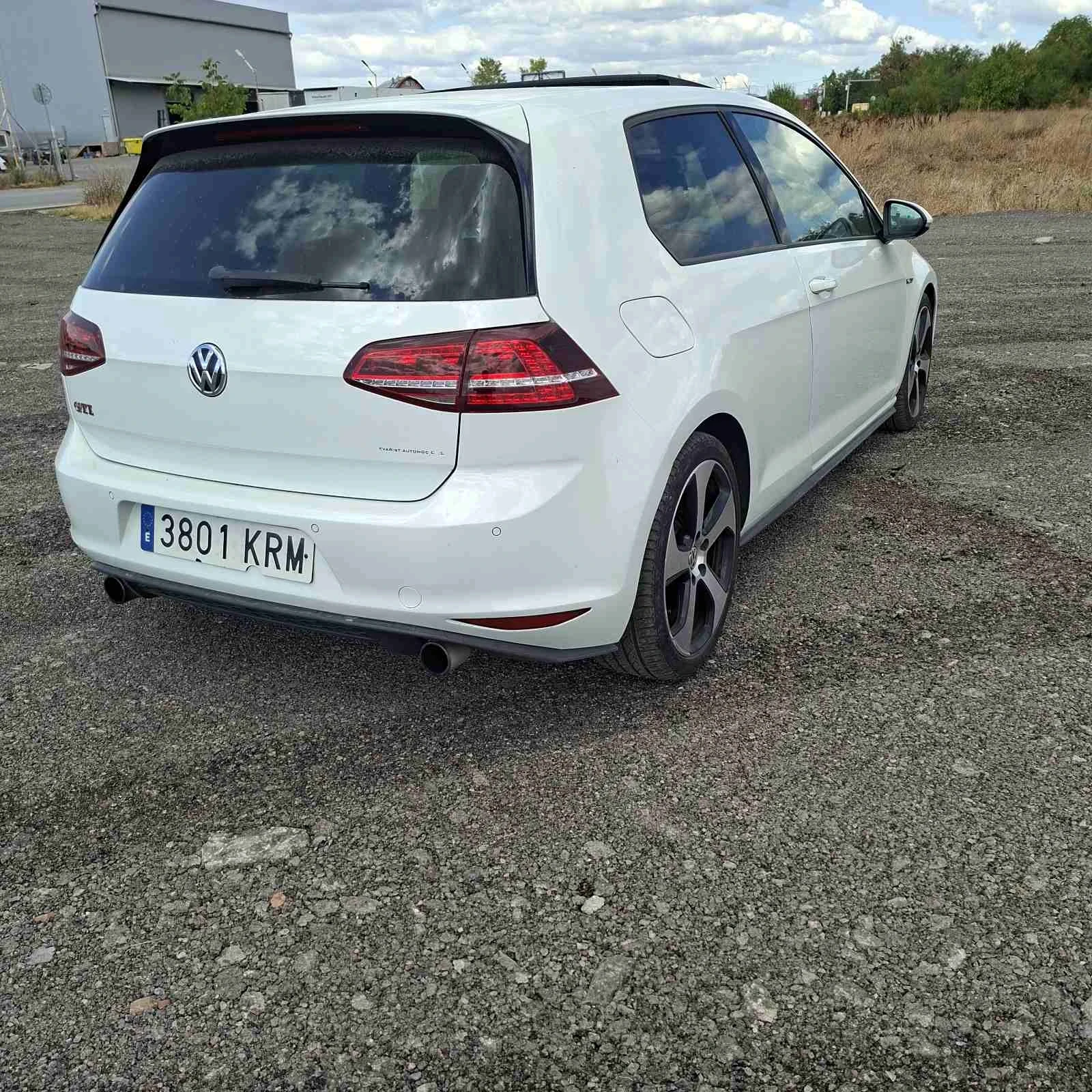 VW Golf GTI, снимка 3 - Автомобили и джипове - 56098601