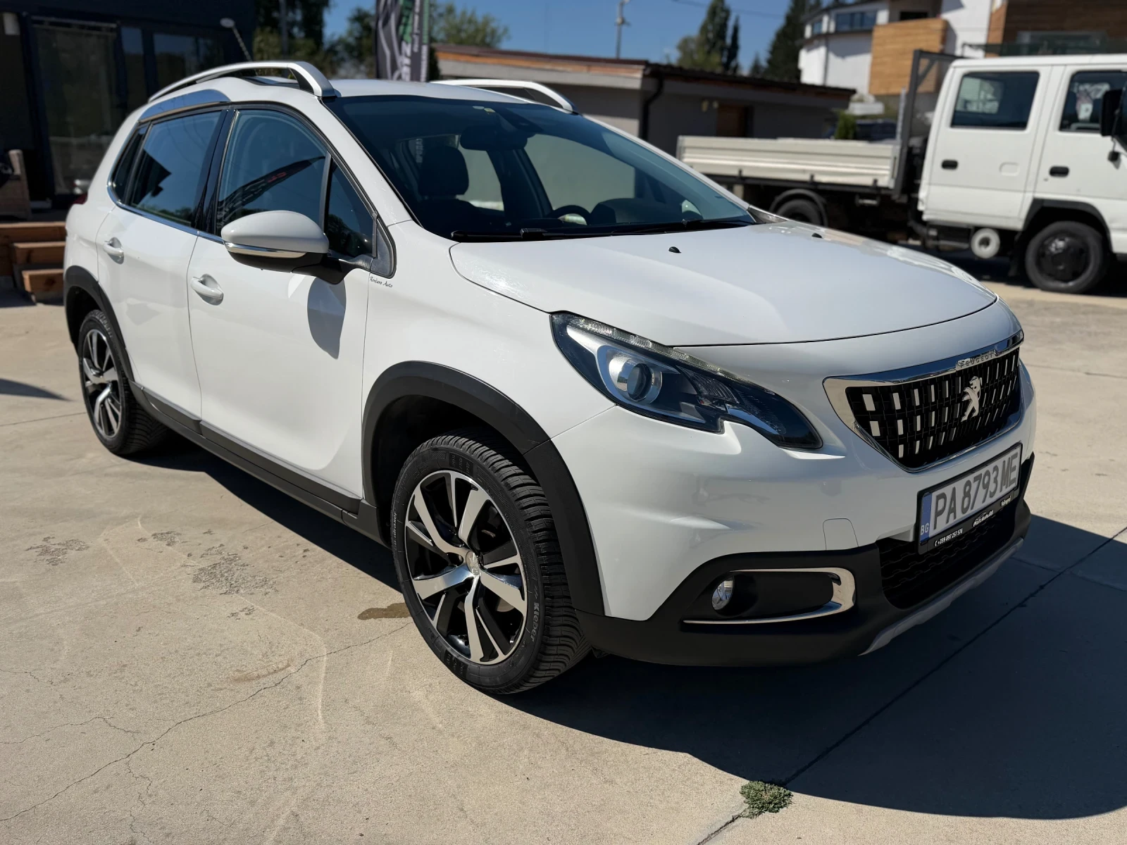Peugeot 2008 Benzin/112000km/Obslujena/Registraciq/Unikat, снимка 3 - Автомобили и джипове - 56119759