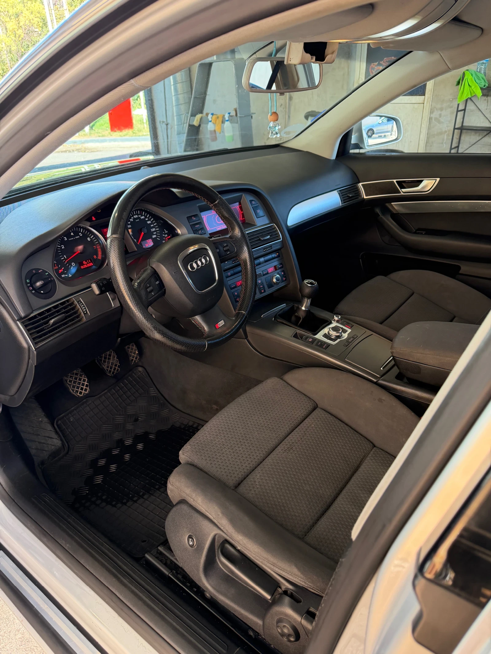 Audi A6 2.4 gaz benzin, снимка 6 - Автомобили и джипове - 56155496