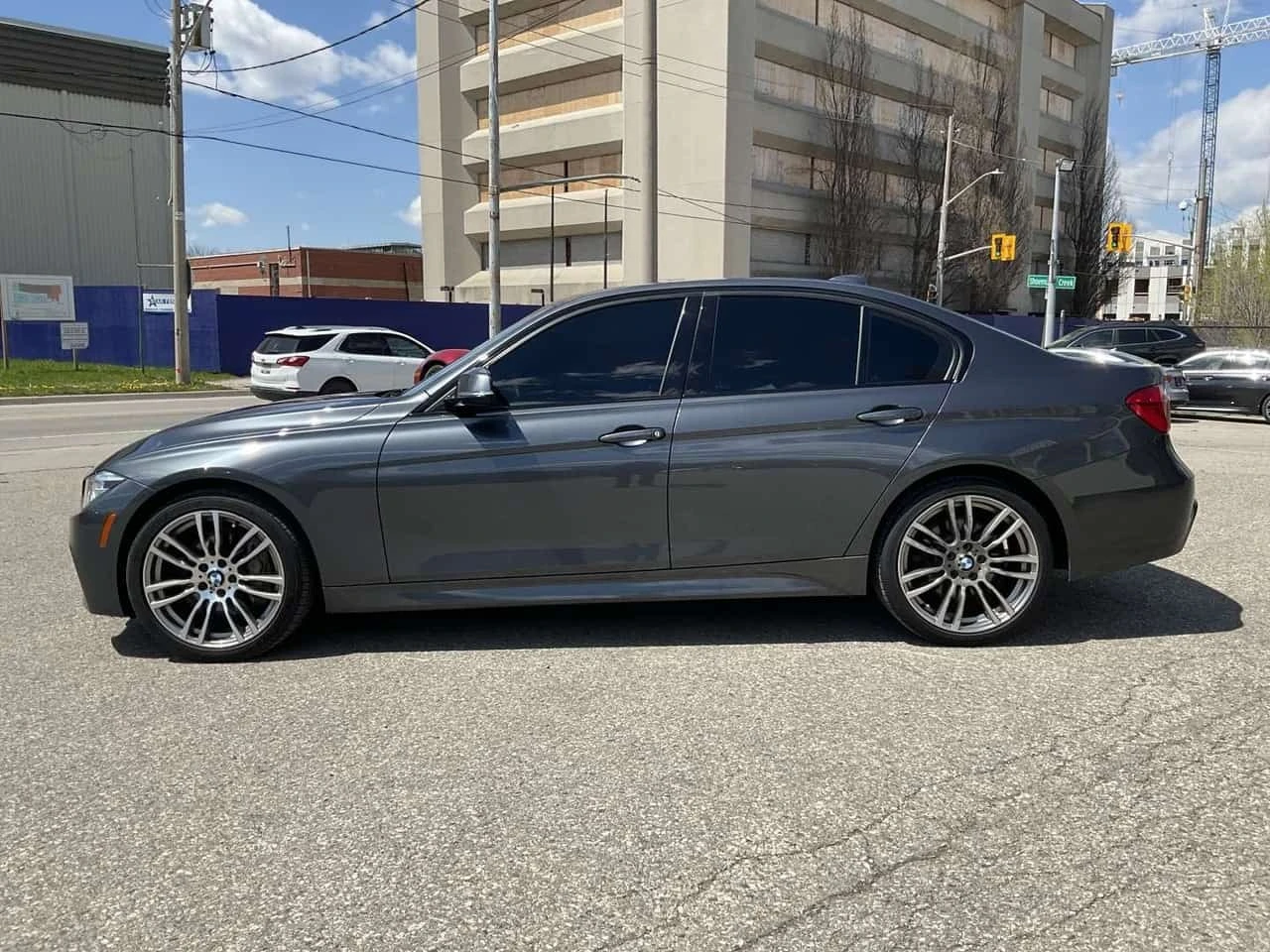 BMW 340 i xDrive Sedan LEATHER! NAV! BACK UP CAM, снимка 4 - Автомобили и джипове - 56325135