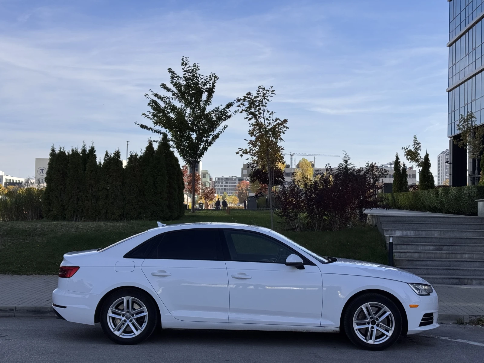 Audi A4 B9, снимка 3 - Автомобили и джипове - 56583762