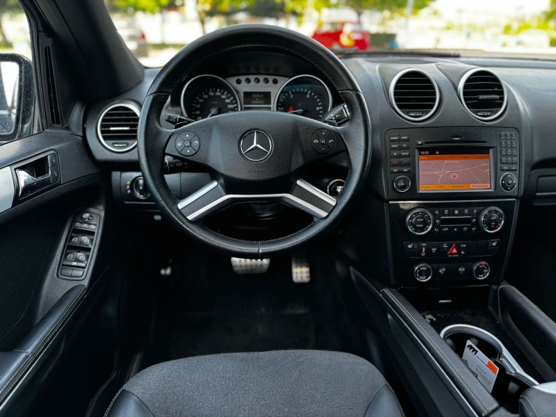 Mercedes-Benz ML 320, снимка 6 - Автомобили и джипове - 46305685