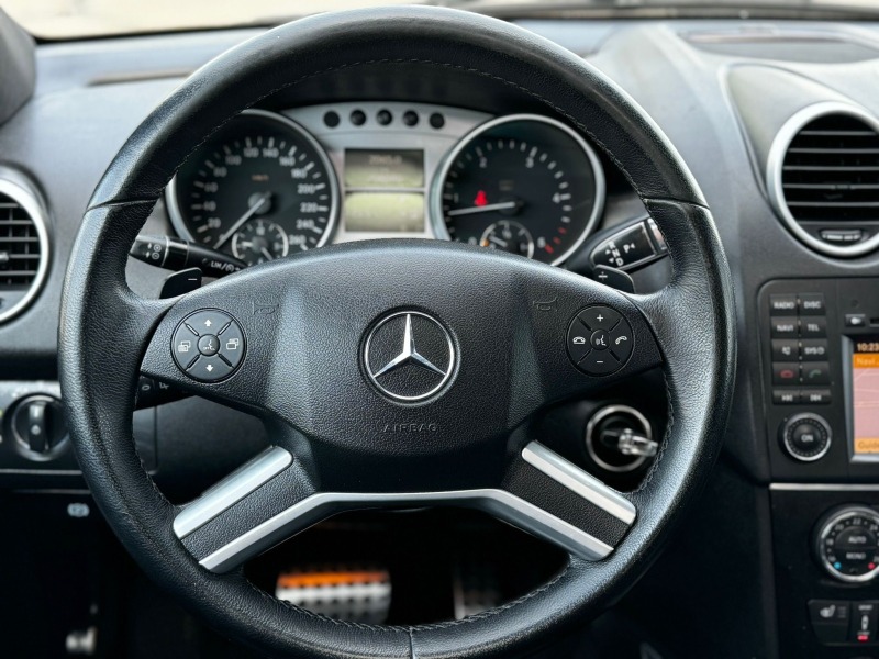 Mercedes-Benz ML 320, снимка 10 - Автомобили и джипове - 46305685