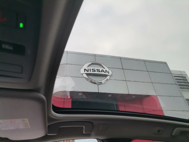 Nissan Qashqai N-Connecta, снимка 9 - Автомобили и джипове - 48702612