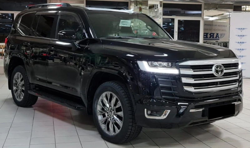 Toyota Land cruiser 300 V6D 70TH ANNIVERSARY JBL 360 HEAD UP, снимка 3 - Автомобили и джипове - 52003160