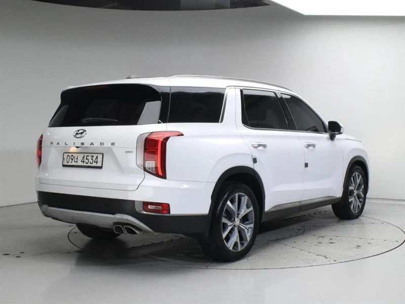 Hyundai Palisade Diesel 2.2 4WD Prestige, снимка 2 - Автомобили и джипове - 52070349