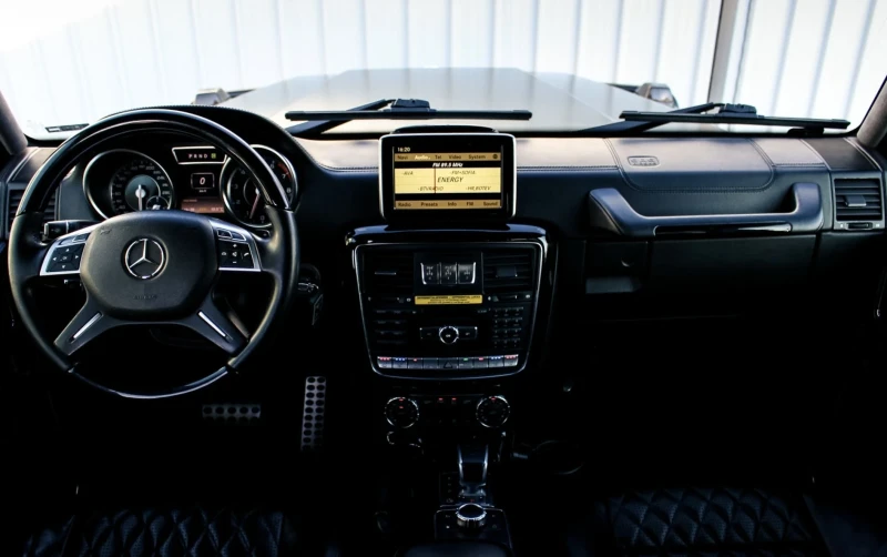 Mercedes-Benz G 63 AMG RENNtech/Akrapovic/3D sound/Distronic/Camera, снимка 12 - Автомобили и джипове - 52170259