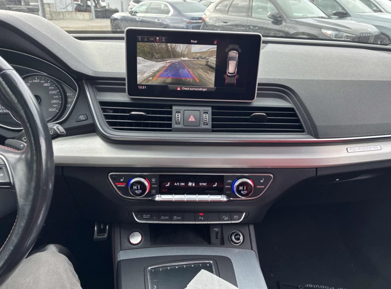 Audi SQ5 PROGRESSIVE* S-LINE* АВТОКРЕДИТ, снимка 9 - Автомобили и джипове - 52749684