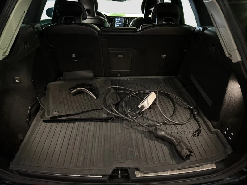 Volvo XC60 T8 INSCRIPTION* PLUG-IN* ПОДГРЕВ* 360 КАМЕРИ, снимка 7 - Автомобили и джипове - 52626024