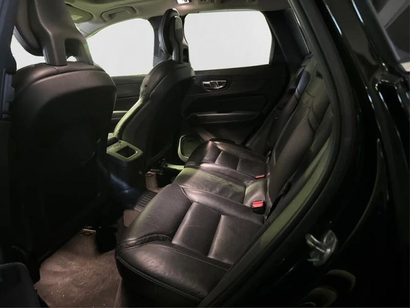 Volvo XC60 T8 INSCRIPTION* PLUG-IN* ПОДГРЕВ* 360 КАМЕРИ, снимка 16 - Автомобили и джипове - 52626024