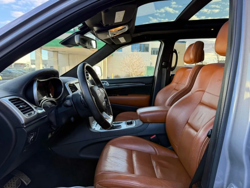 Jeep Grand cherokee 2016 SRT AWD * БЕЗ ПЪРВОНАЧАЛНА ВНОСКА, снимка 10 - Автомобили и джипове - 53186924