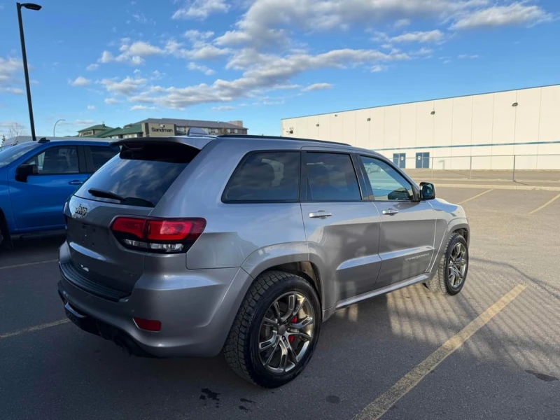 Jeep Grand cherokee 2016 SRT AWD * БЕЗ ПЪРВОНАЧАЛНА ВНОСКА, снимка 8 - Автомобили и джипове - 53186924