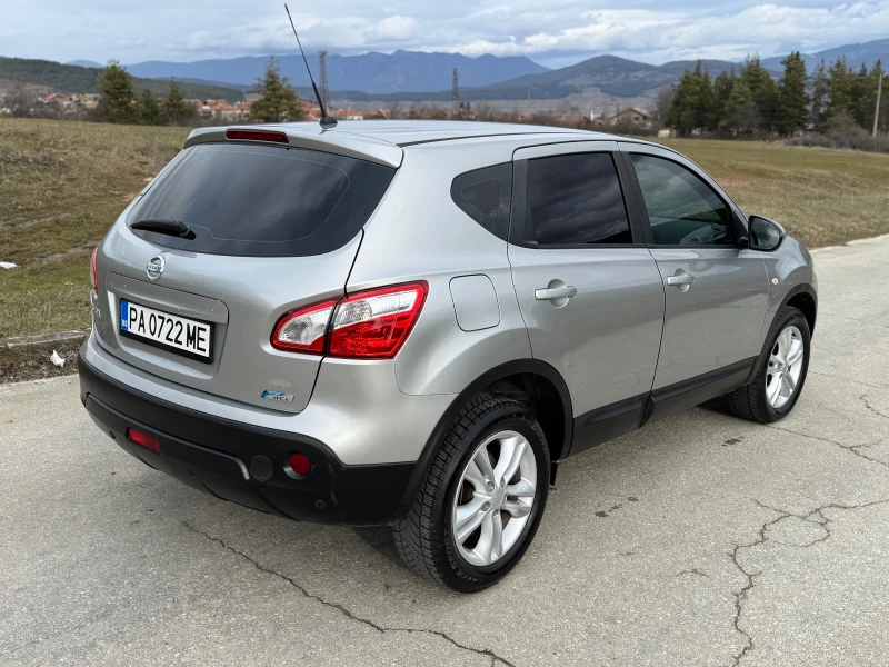Nissan Qashqai 1.5/Навигация/Обслужен, снимка 5 - Автомобили и джипове - 53442278
