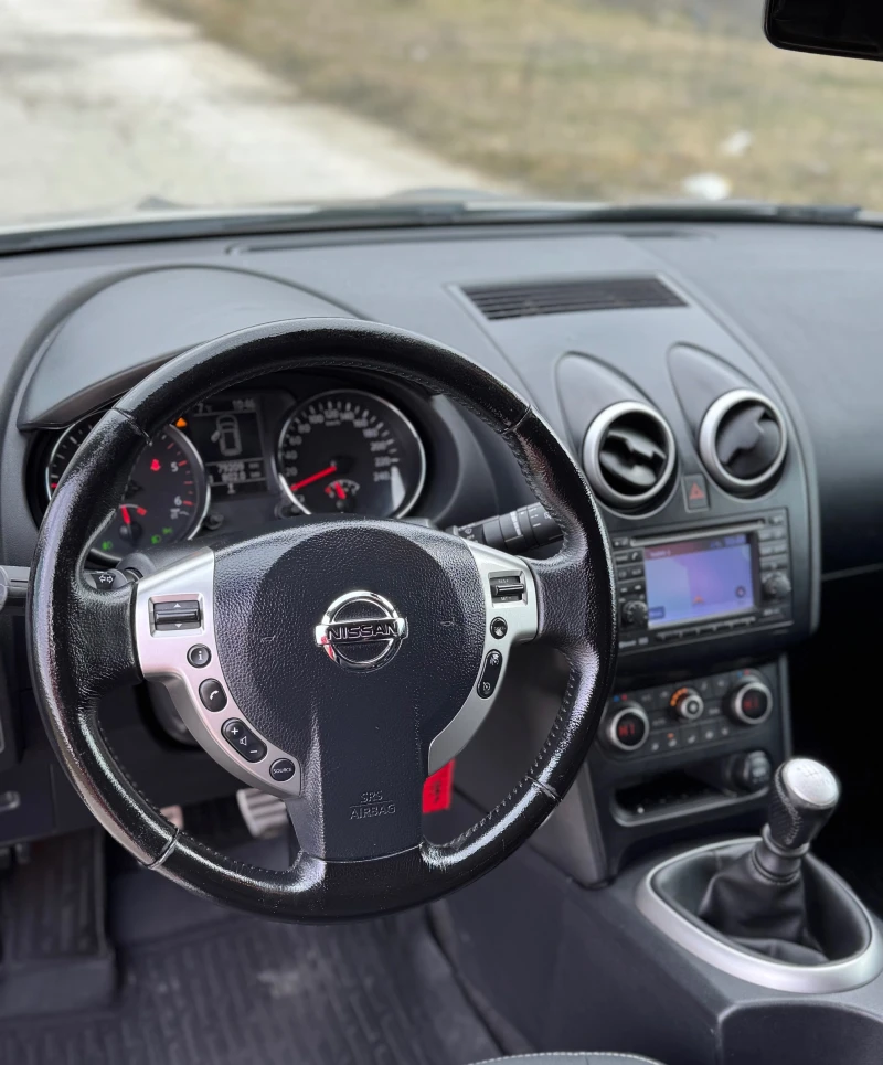 Nissan Qashqai 1.5/Навигация/Обслужен, снимка 6 - Автомобили и джипове - 53442278