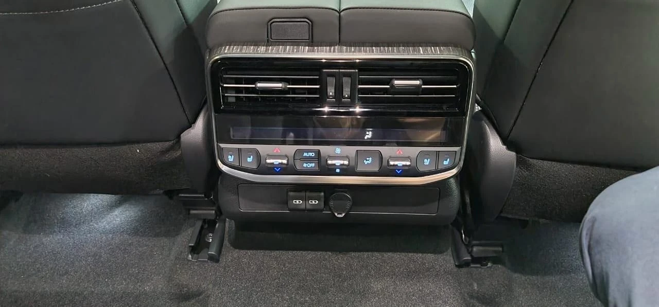 Toyota Land cruiser 300 V6D 70TH ANNIVERSARY JBL 360 HEAD UP | Mobile.bg   16