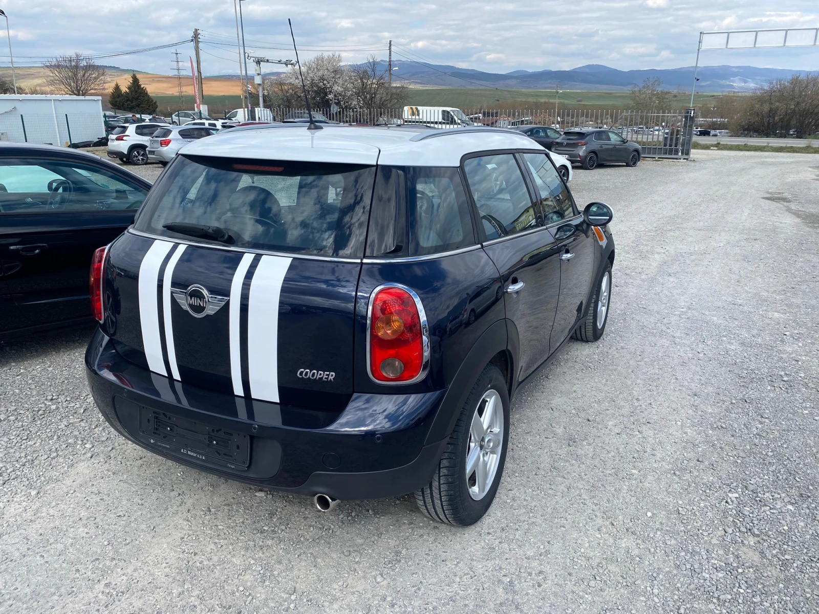 Mini Countryman 1.6i Кожа Панорама Нави, снимка 4 - Автомобили и джипове - 54231240
