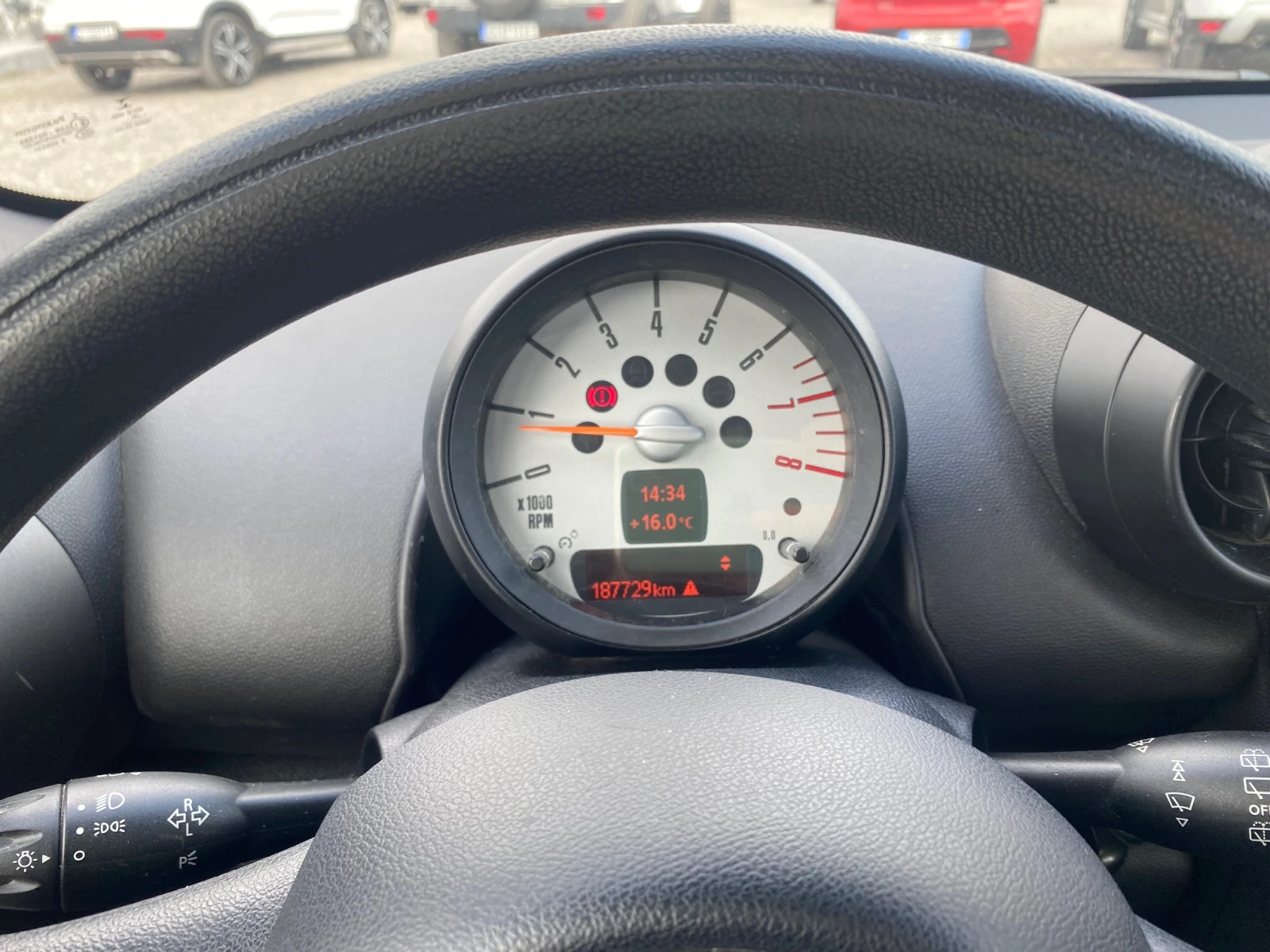 Mini Countryman 1.6i Кожа Панорама Нави, снимка 13 - Автомобили и джипове - 54231240