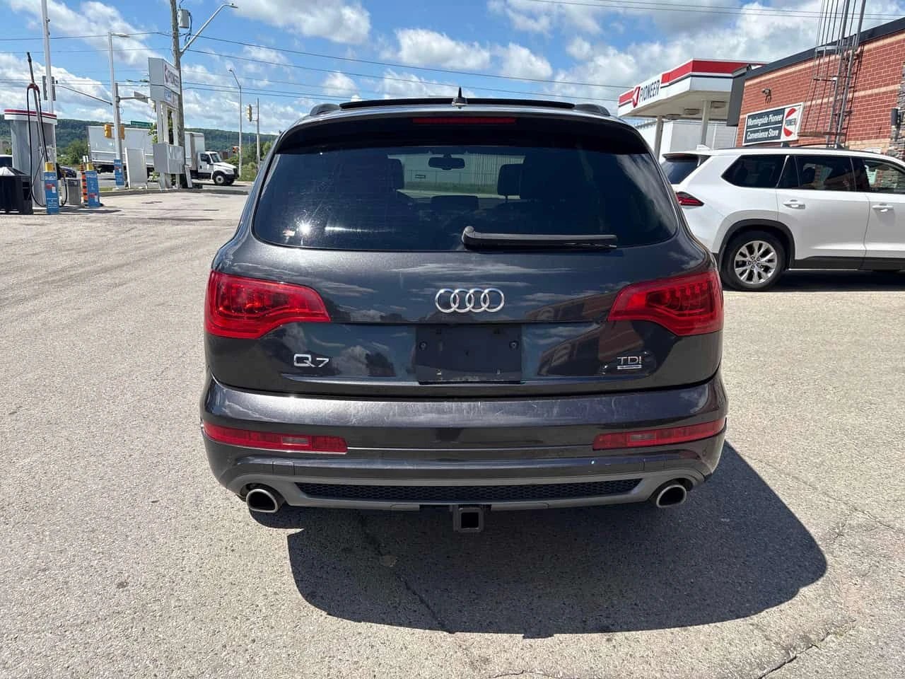 Audi Q7 * 3.0L TDI Progressiv * CARFAX * БЕЗ ПЪРВОНАЧАЛНА , снимка 4 - Автомобили и джипове - 55143235