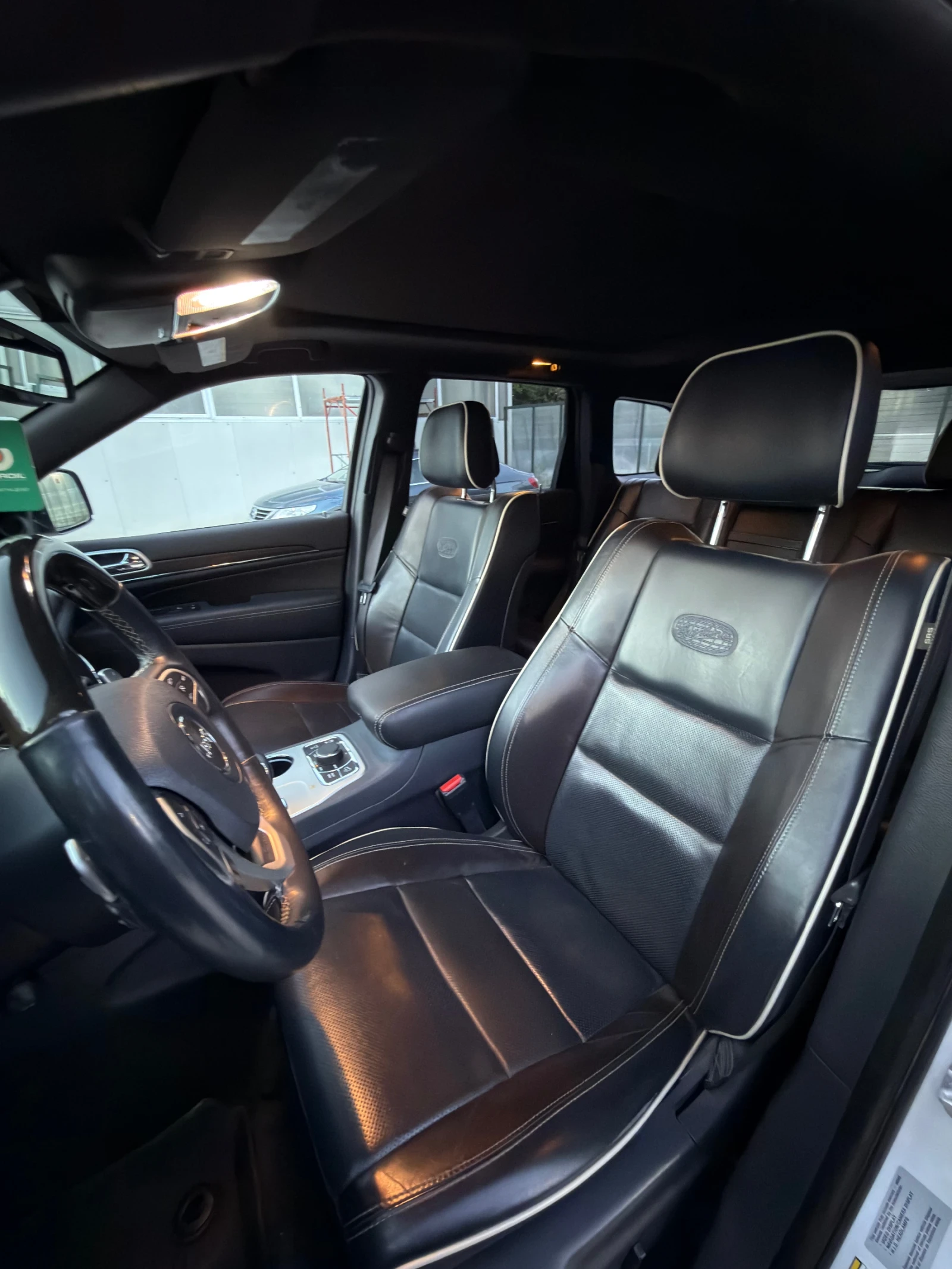 Jeep Grand cherokee 3.6 Overland, снимка 6 - Автомобили и джипове - 55343218