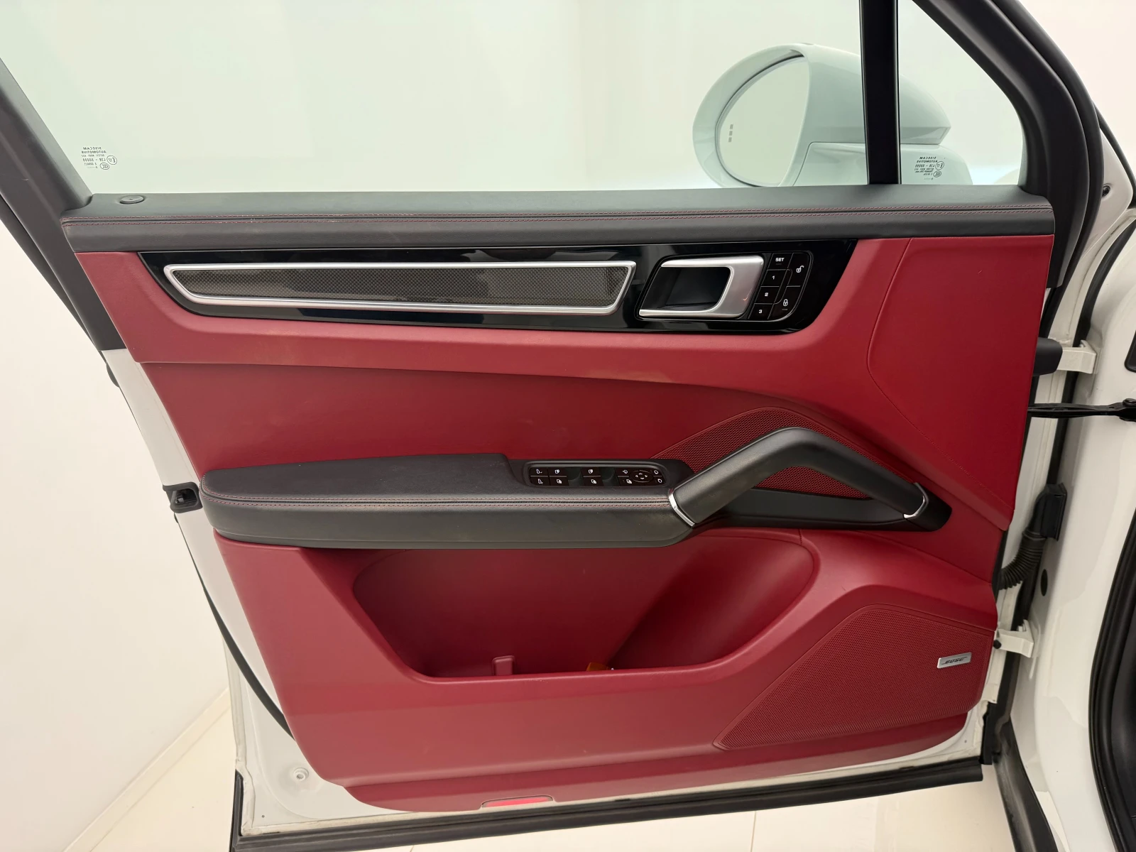 Porsche Cayenne Carbon\Bose\Pano, снимка 8 - Автомобили и джипове - 55393110