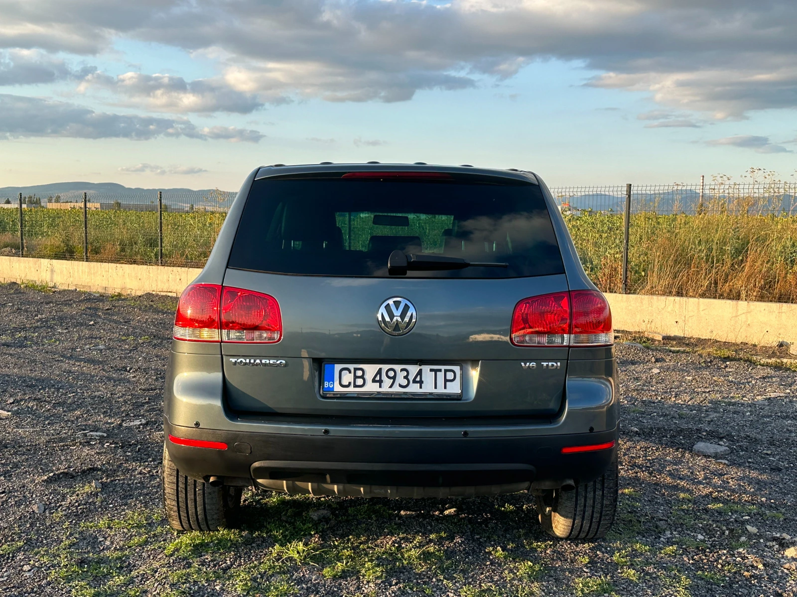 VW Touareg * 3.0* , снимка 6 - Автомобили и джипове - 55393774
