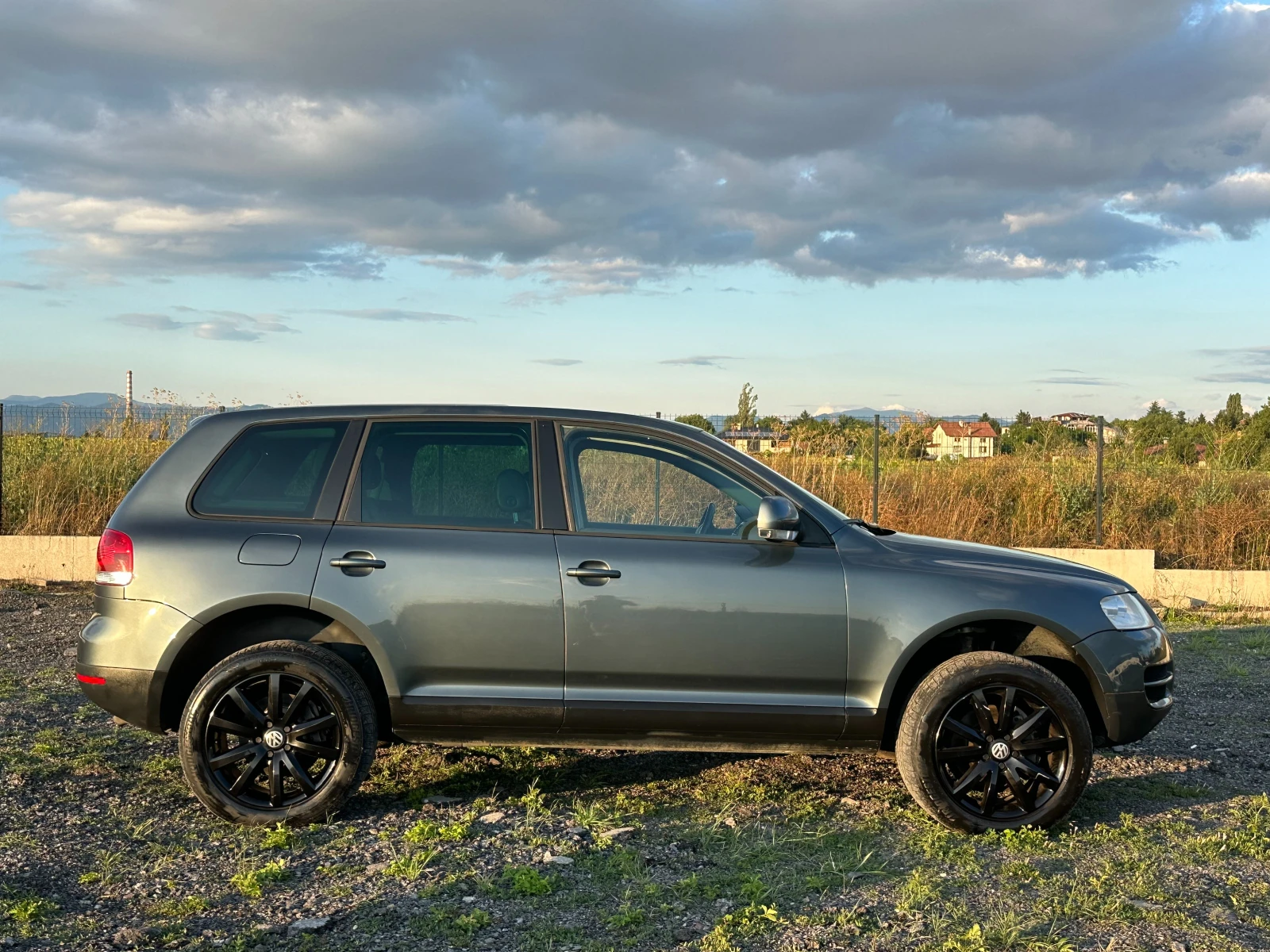 VW Touareg * 3.0* , снимка 7 - Автомобили и джипове - 55393774