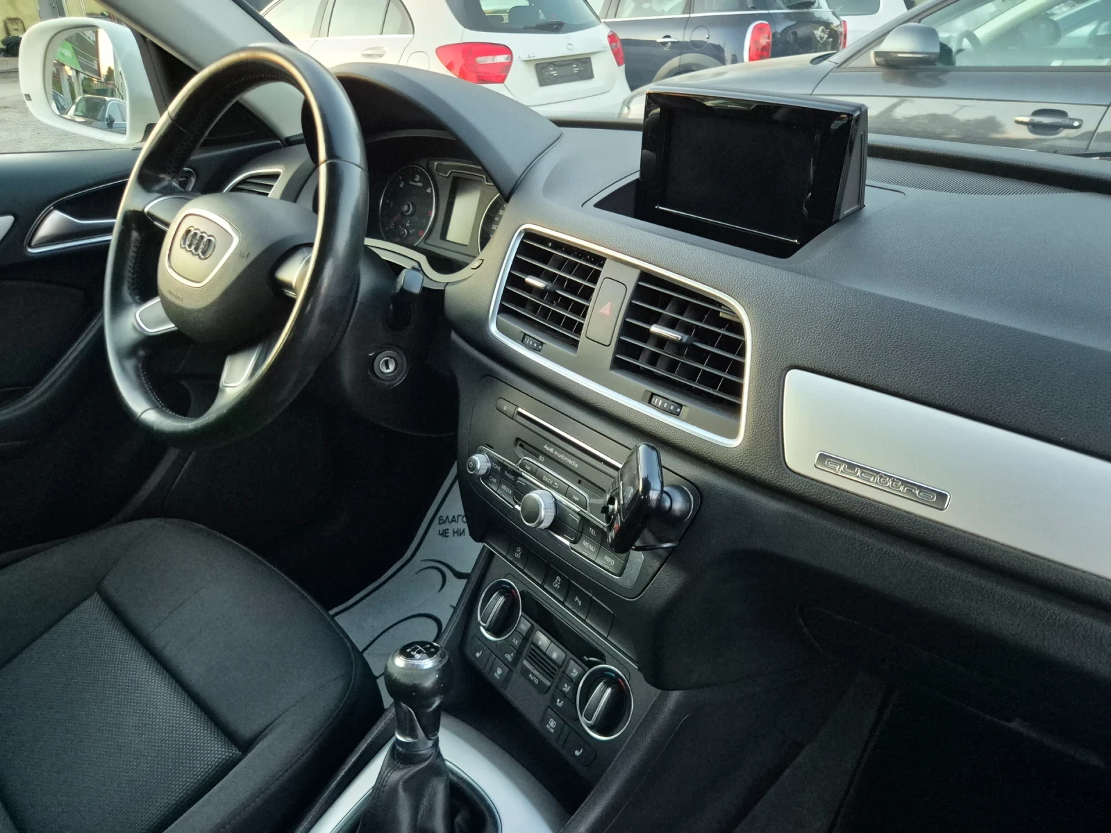 Audi Q3 2.0TDI* QUATTRO* NAVI* ПОДГРЕВ* LED, снимка 14 - Автомобили и джипове - 55694975